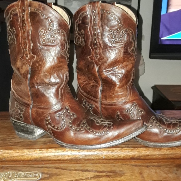 Old Gringo Shoes - Size 10 Old Gringo  boots in perfect condition.